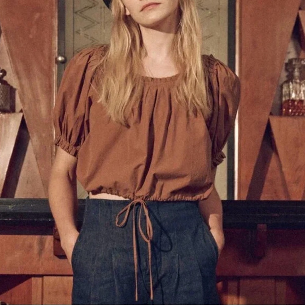 THE GREAT Hill Top In Suntan Tan Puff Sleeve Pleated Edges Cropped Length Top